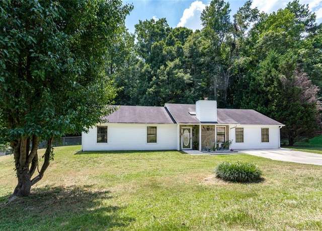 Property at 3385 Huntington Ct, Douglasville, GA 30134, 3 beds, 2 baths