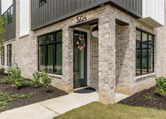 Property at 1954 8th St, Chamblee, GA 30341, 3 beds, 3.5 baths