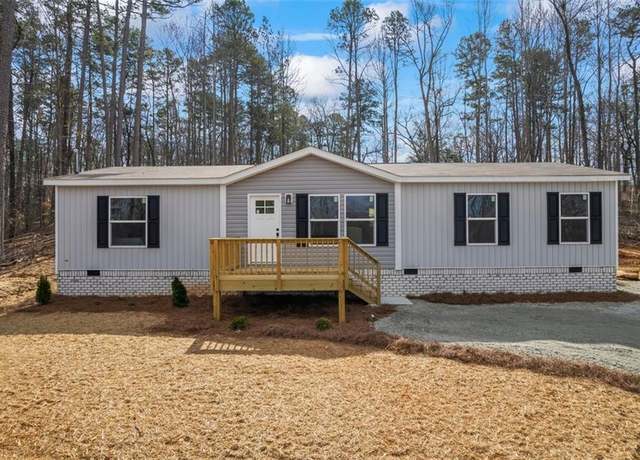 Property at 173 River Ridge Rd, Martin, GA 30557, 3 beds, 2 baths