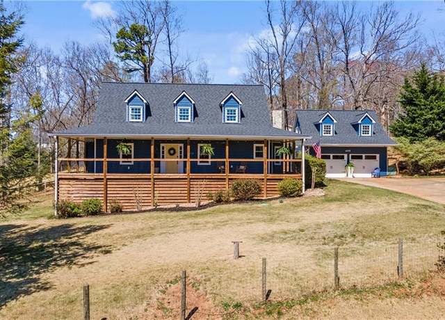 Property at 6510 Akins Way, Cumming, GA 30041, 3 beds, 2.5 baths