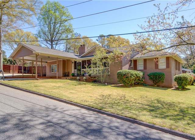 Property at 114 Pine Cir, Monroe, GA 30655, 4 beds, 2 baths