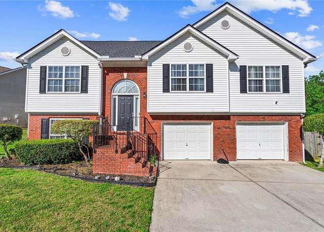 Property at 995 Chimney Trace Way, Lawrenceville, GA 30045, 4 beds, 3 baths