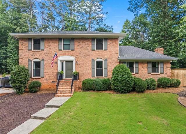 Property at 3131 Sumter Ct, Marietta, GA 30062, 5 beds, 3 baths