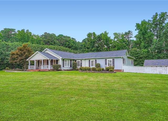 Property at 5190 Due West Rd NW, Powder Springs, GA 30127, 3 beds, 2 baths