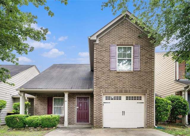 Property at 222 Ben Ln, Fairburn, GA 30213, 3 beds, 2.5 baths