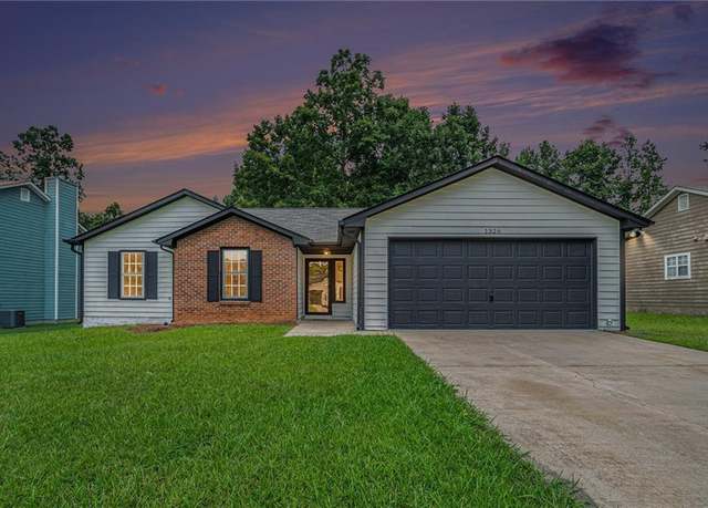 Property at 1326 Misty Ridge Ct, Hampton, GA 30228, 3 beds, 2 baths