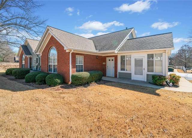 Property at 2160 Carefree Cir #9, Marietta, GA 30062, 2 beds, 2 baths