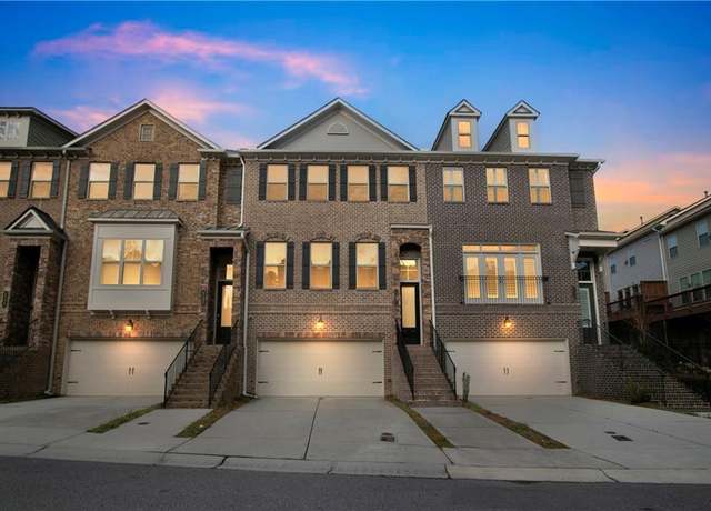 Property at 4121 Townsend Ln, Atlanta, GA 30346, 4 beds, 3.5 baths