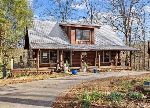 Property at 420 Long Hollow Rd, Rock Spring, GA 30739, 3 beds, 3 baths