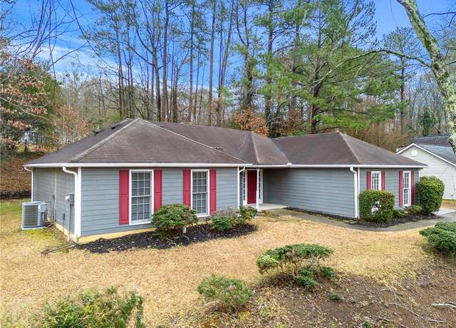 Property at 2065 Arbor Forest Dr SW, Marietta, GA 30064, 3 beds, 2 baths