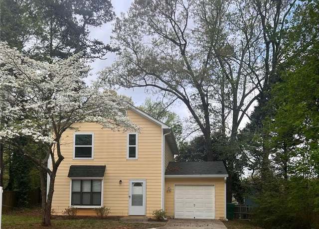 Property at 5331 Ridge Forest Dr, Stone Mountain, GA 30083, 3 beds, 2.5 baths