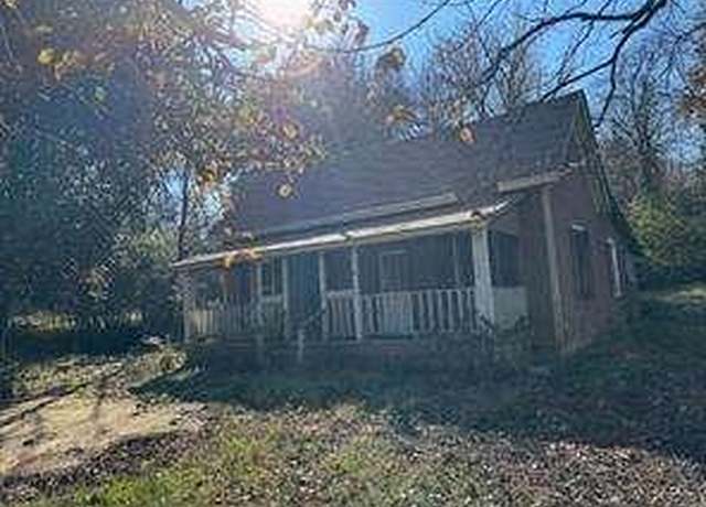 Property at 260 Spring St, Commerce, GA 30529, 2 beds, 1 bath