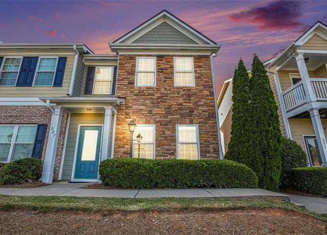 Property at 527 Pringle Dr, Suwanee, GA 30024, 3 beds, 2.5 baths