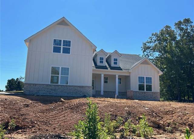 Property at 676 Sweetgrass Dr, Demorest, GA 30535, 4 beds, 3 baths