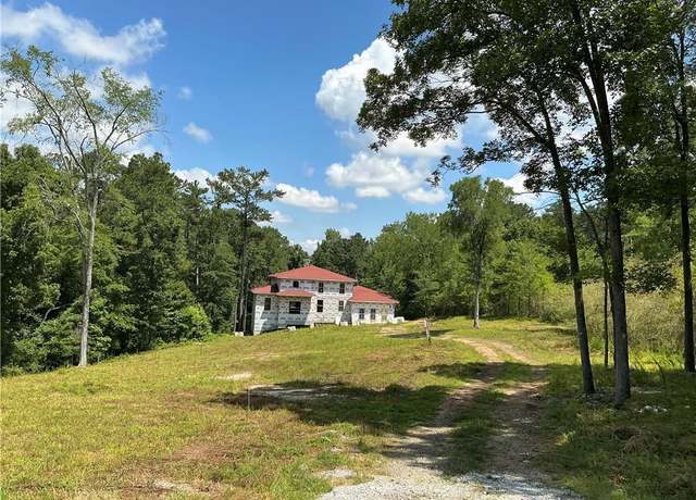 Property at 515 Penny Ln, Loganville, GA 30052, 7 beds, 5 baths