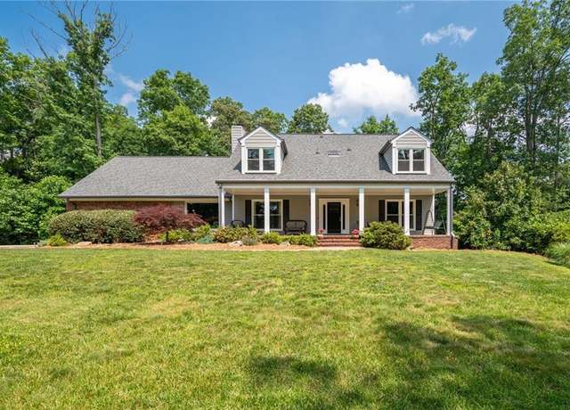 Property at 3990 Wesley Chapel Rd, Marietta, GA 30062, 4 beds, 3.5 baths