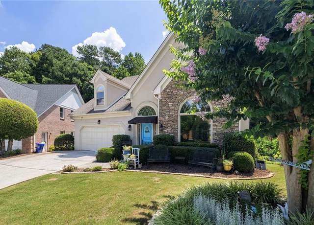 Property at 3498 Greystone Cir, Atlanta, GA 30341, 4 beds, 3 baths