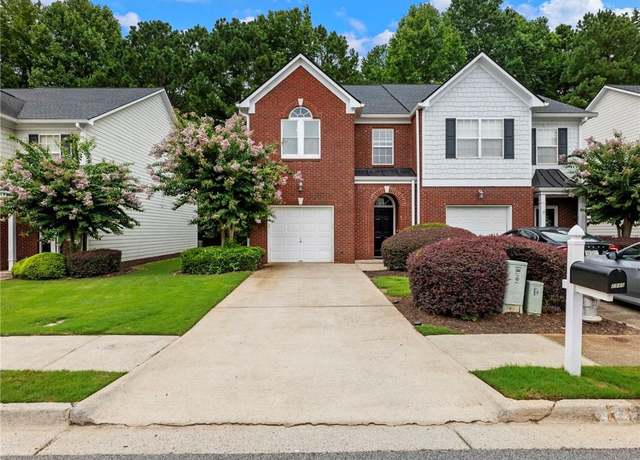 Property at 2940 Montague Place Dr, Lawrenceville, GA 30043, 2 beds, 2.5 baths