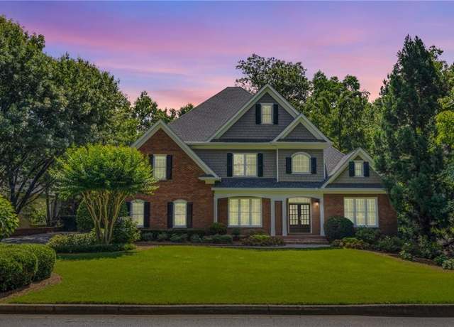 Property at 125 Franklin Pl, Atlanta, GA 30342, 6 beds, 5.5 baths