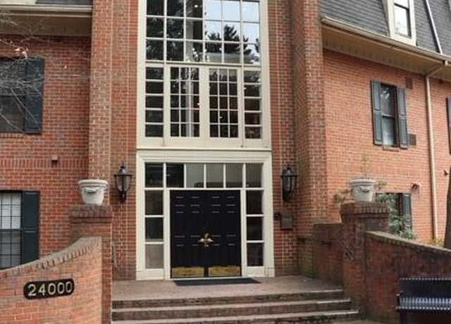 Property at 24317 Plantation Dr NE #317, Atlanta, GA 30324, 2 beds, 2 baths