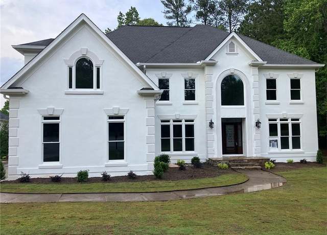 Property at 870 Thornberry Dr, Alpharetta, GA 30022, 6 beds, 5.5 baths