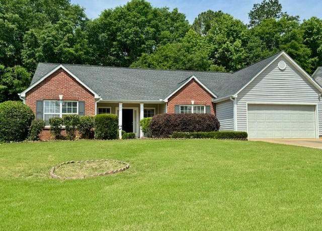 Property at 19 Windcrest Dr, Covington, GA 30016, 3 beds, 2 baths