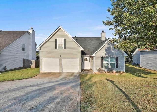 Property at 2807 High Tide Dr, South Fulton, GA 30349, 4 beds, 3 baths