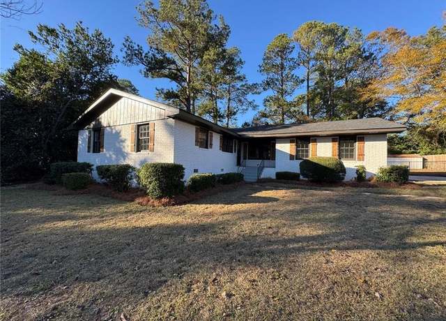 Property at 702 Victoria Cir, Dublin, GA 31021, 3 beds, 2 baths