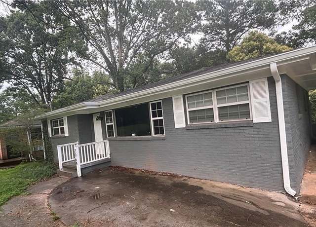 Property at 2064 Shamrock Dr, Decatur, GA 30032, 3 beds, 1.5 baths