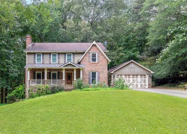 Property at 1114 Wind Hill Ln SW, Marietta, GA 30064, 5 beds, 3.5 baths