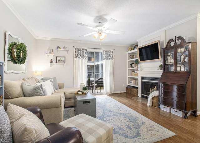 Property at 106 Granville Ct, Atlanta, GA 30328, 1 bed, 1 bath