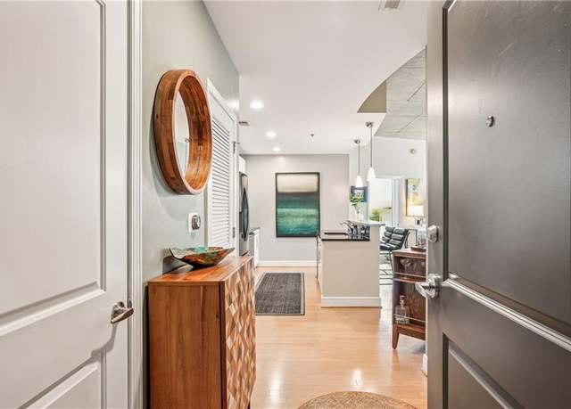 Property at 44 Peachtree Pl NW #924, Atlanta, GA 30309, 2 beds, 2 baths