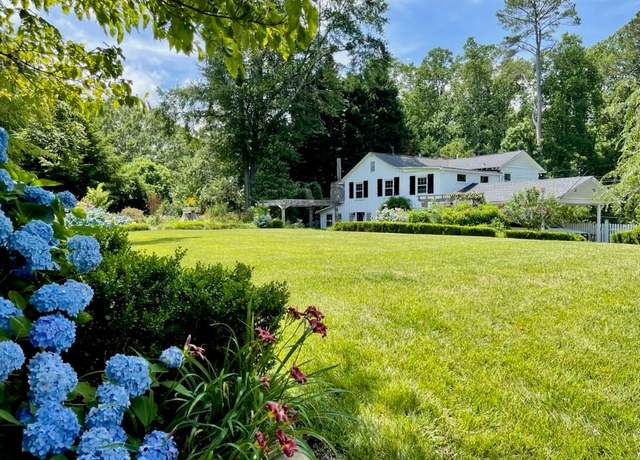 Property at 45 Michelle Cir NE, Atlanta, GA 30342, 4 beds, 2.5 baths
