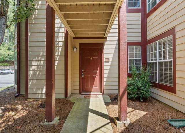 Property at 606 Cypress Pointe St, Alpharetta, GA 30022, 2 beds, 2 baths