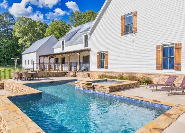 Property at 2731 Tribble Mill Rd, Lawrenceville, GA 30045, 6 beds, 3.5 baths