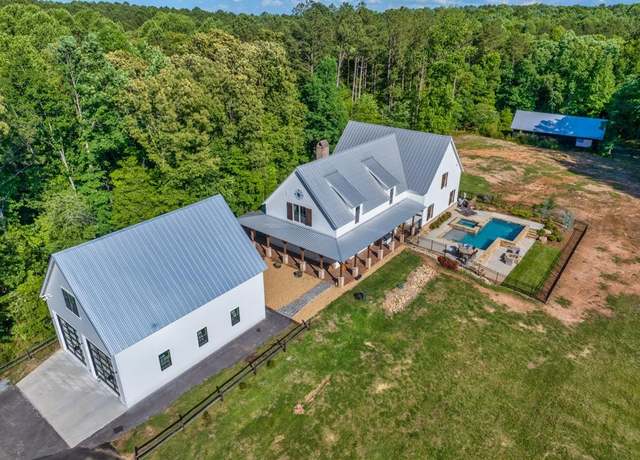 Property at 2731 Tribble Mill Rd, Lawrenceville, GA 30045, 6 beds, 3.5 baths