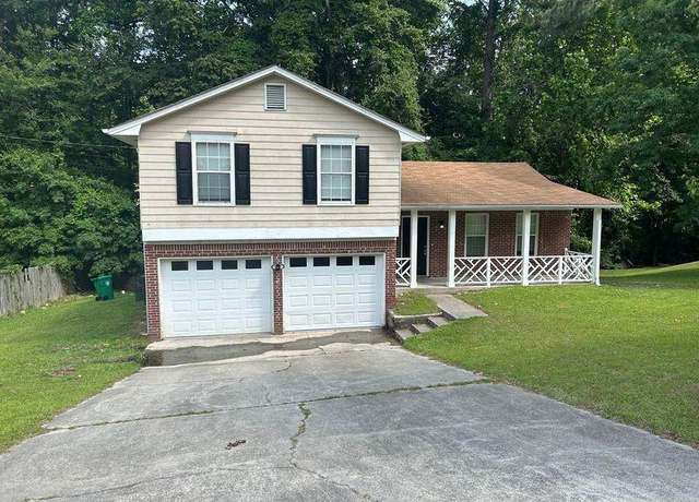 Property at 6536 Rebecca Lou Ln, Lithonia, GA 30058, 3 beds, 2.5 baths