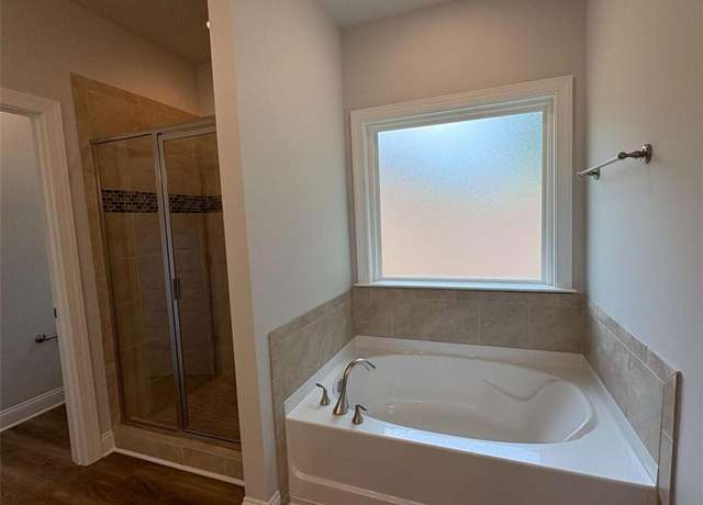Property at 5311 Tuscany Dr, Douglasville, GA 30135, 4 beds, 2.5 baths