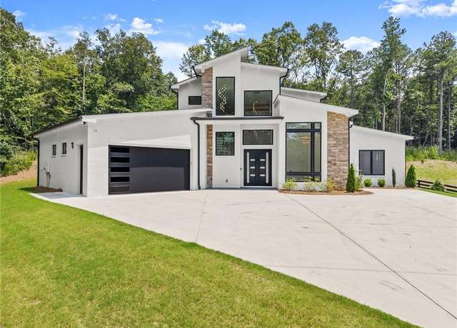 Property at 1676 Thomas Dr, Hoschton, GA 30548, 5 beds, 5 baths