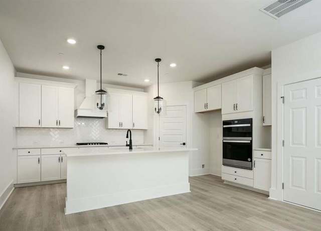 Property at 1838 Butterfly Way, Marietta, GA 30066, 5 beds, 4 baths