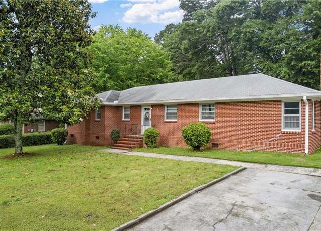Property at 216 Coosawattee Ave SW, Rome, GA 30165, 3 beds, 2 baths