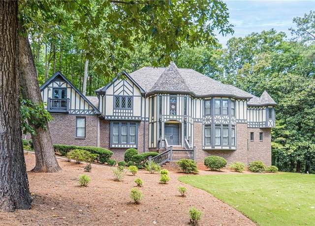 Property at 5460 Lichenhearth Ct, Stone Mountain, GA 30087, 8 beds, 5.5 baths