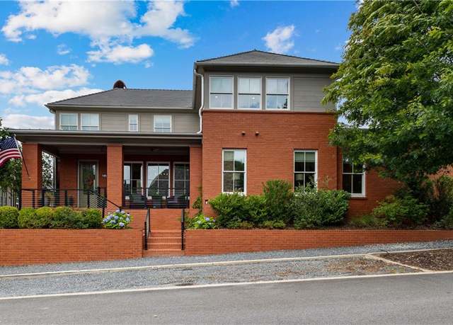 Property at 185 Central Ave, Fayetteville, GA 30214, 4 beds, 3.5 baths