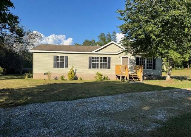 Property at 833 Old Dahlonega Hwy, Dahlonega, GA 30533, 3 beds, 2 baths