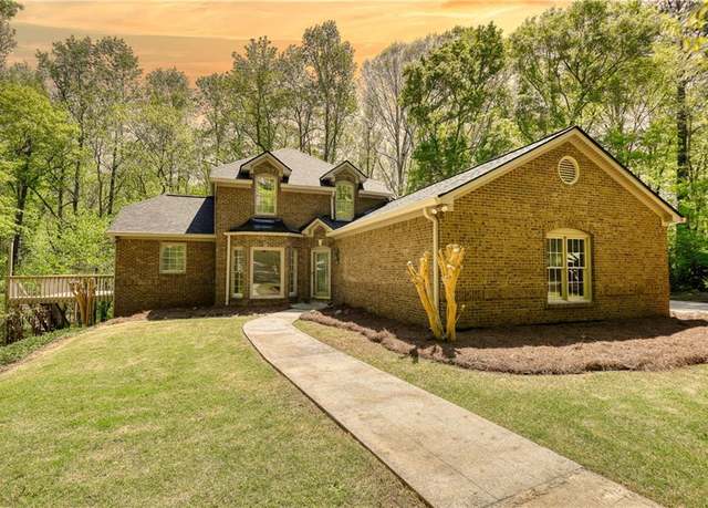 Property at 1660 Weems Rd, Locust Grove, GA 30248, 4 beds, 3.5 baths