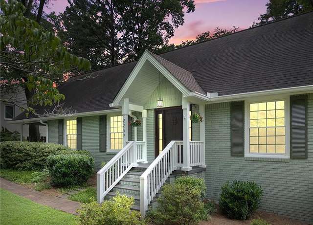 Property at 2259 Eastway Rd, Decatur, GA 30033, 5 beds, 3 baths