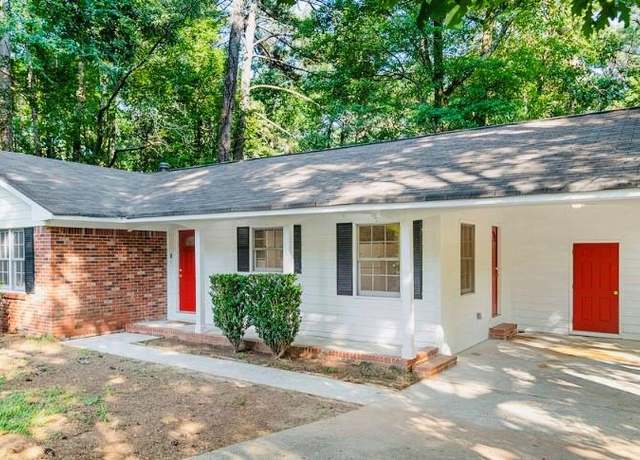 Property at 260 Pinehurst Dr, Stockbridge, GA 30281, 3 beds, 2 baths