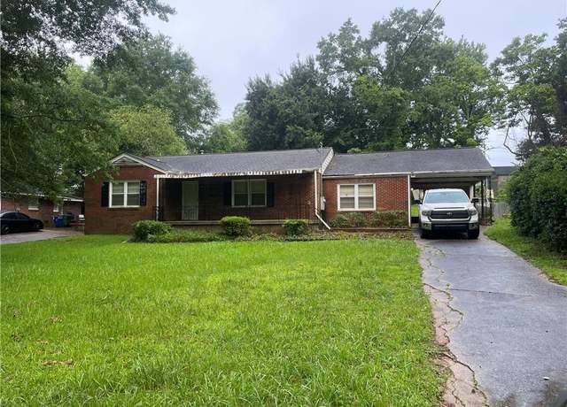 Property at 2500 Ball Park Dr, Tucker, GA 30084, 3 beds, 2 baths