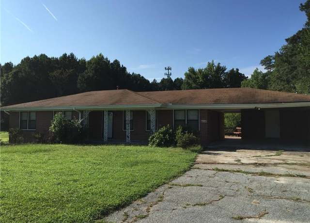 Property at 2500 Woodward Rd, Atlanta, GA 30349, 3 beds, 1.5 baths