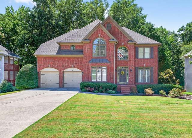 Property at 3930 Regal Oaks Dr, Suwanee, GA 30024, 5 beds, 4 baths